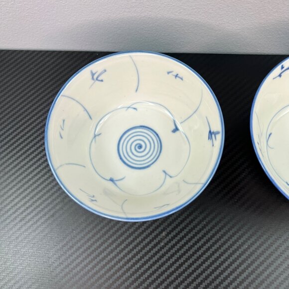 Vintage Chinese Porcelain Rice Bowls Set Of 2 White & Blue Ming Style - Picture 3 of 8